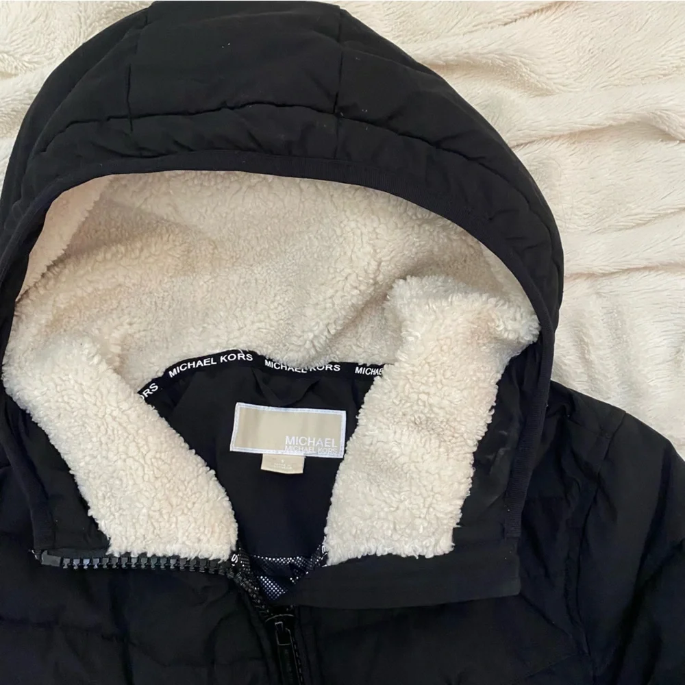 Michael Kors black quilted hooded winter puffer jacket black fleece Sz S